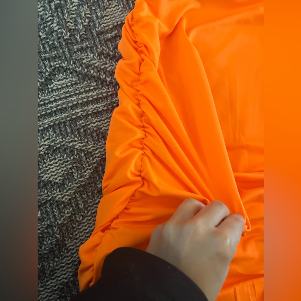 Orange bodycon dress - Picture 6 of 6